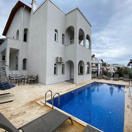 Apartamento Shared Pool Flat Located 3 Min To Beach In Kalkan Exterior foto