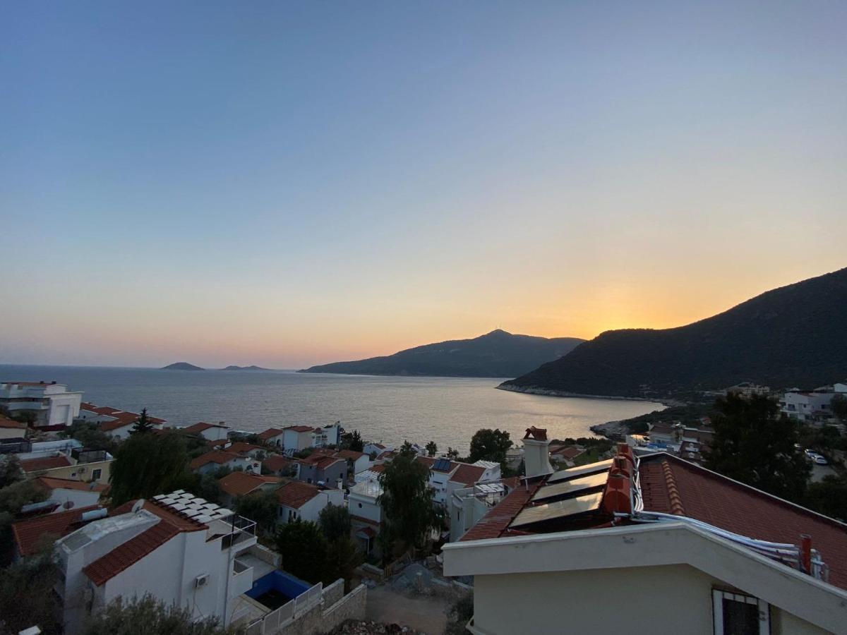 Apartamento Shared Pool Flat Located 3 Min To Beach In Kalkan Exterior foto